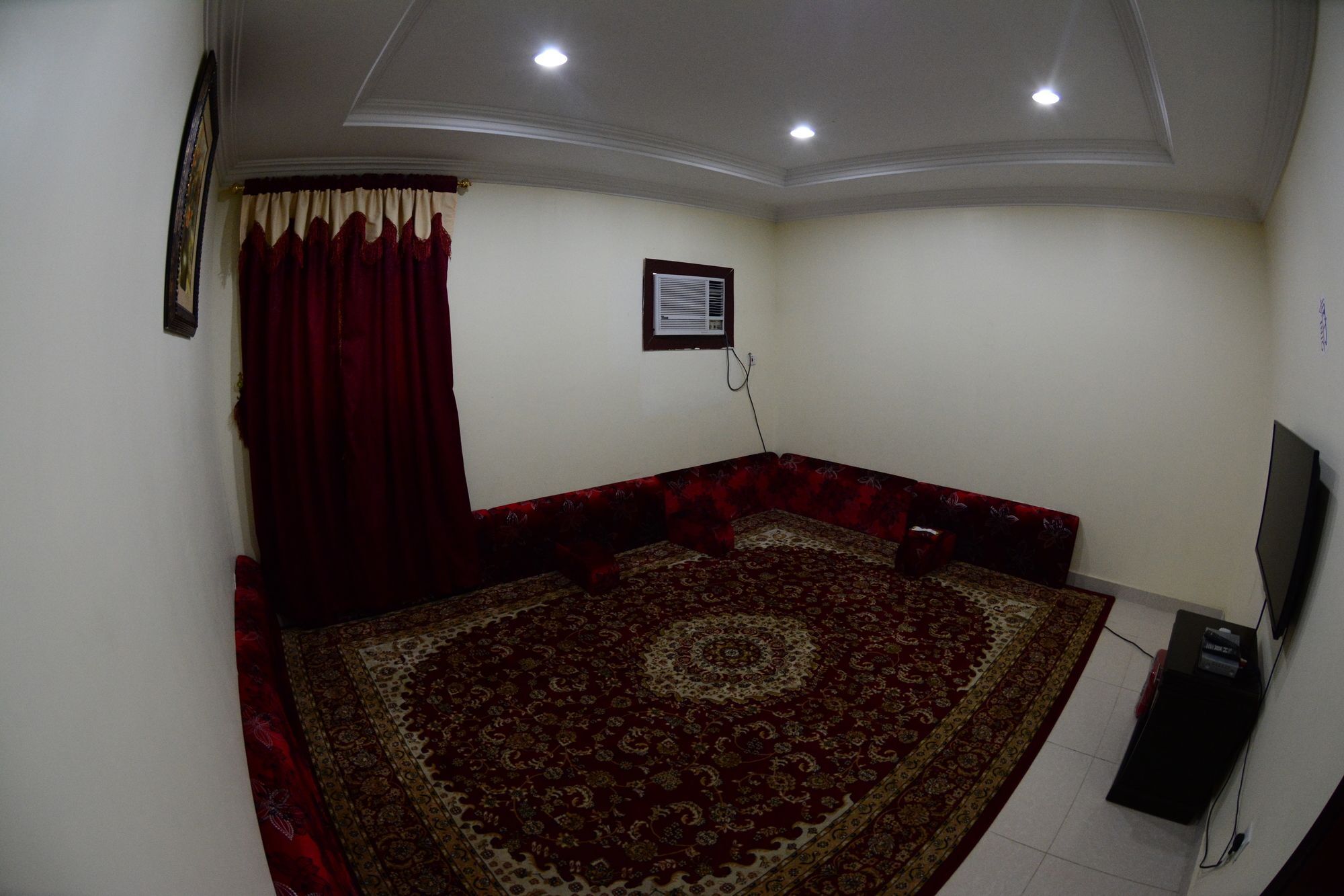 Al Eairy Apartment- Dammam 3 Al Mubarakiyah Buitenkant foto